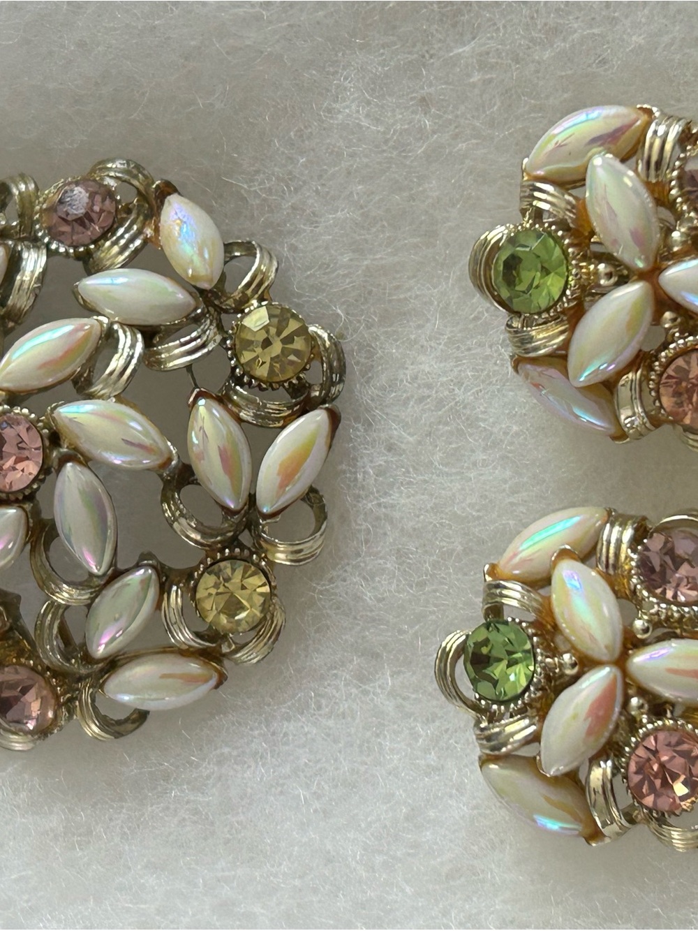 BSK-Tone Multicolor Crystal Cluster Earrings - Iridescent Pearl & Pastel Stone